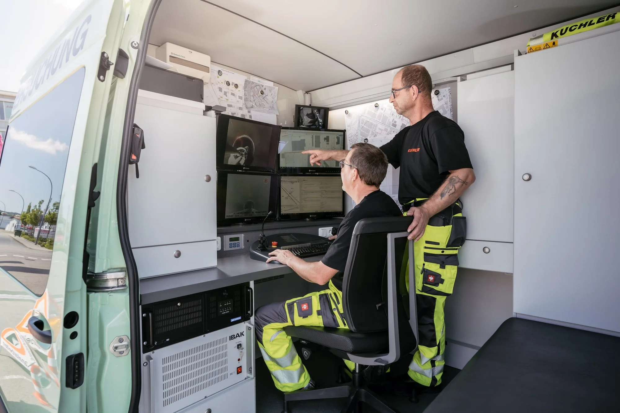 Erfahrene Mitarbeiter für Fallrohrsanierung und Rohrsanierung